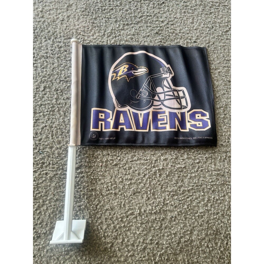 VINTAGE OFFICALLY LICENSED BALTIMORE RAVENS CAR FLAG -BY RICO 14' X 11" (FLAG)
